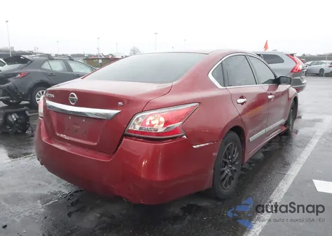2015 Nissan Altima 2.5 S из США, поврежденный, VIN 1N4AL3AP3FC189877